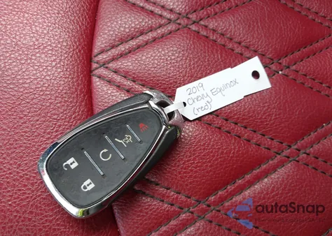 2019 Chevrolet Equinox Lt from USA, damaged, VIN 2GNAXUEV4K6280910